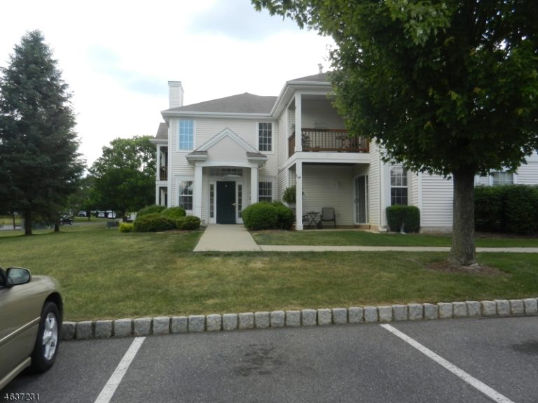 30 Overlook Dr, Stewartsville, NJ 08886, USA ARC REAL ESTATE