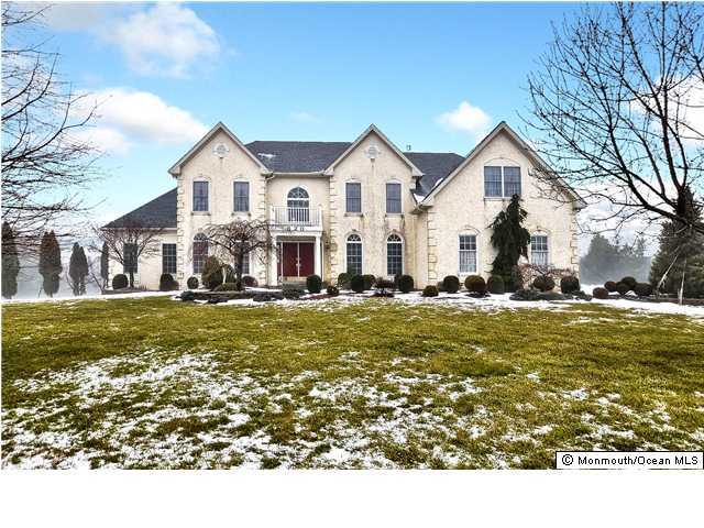 520 Turtle Hollow Dr, Freehold, NJ 07728