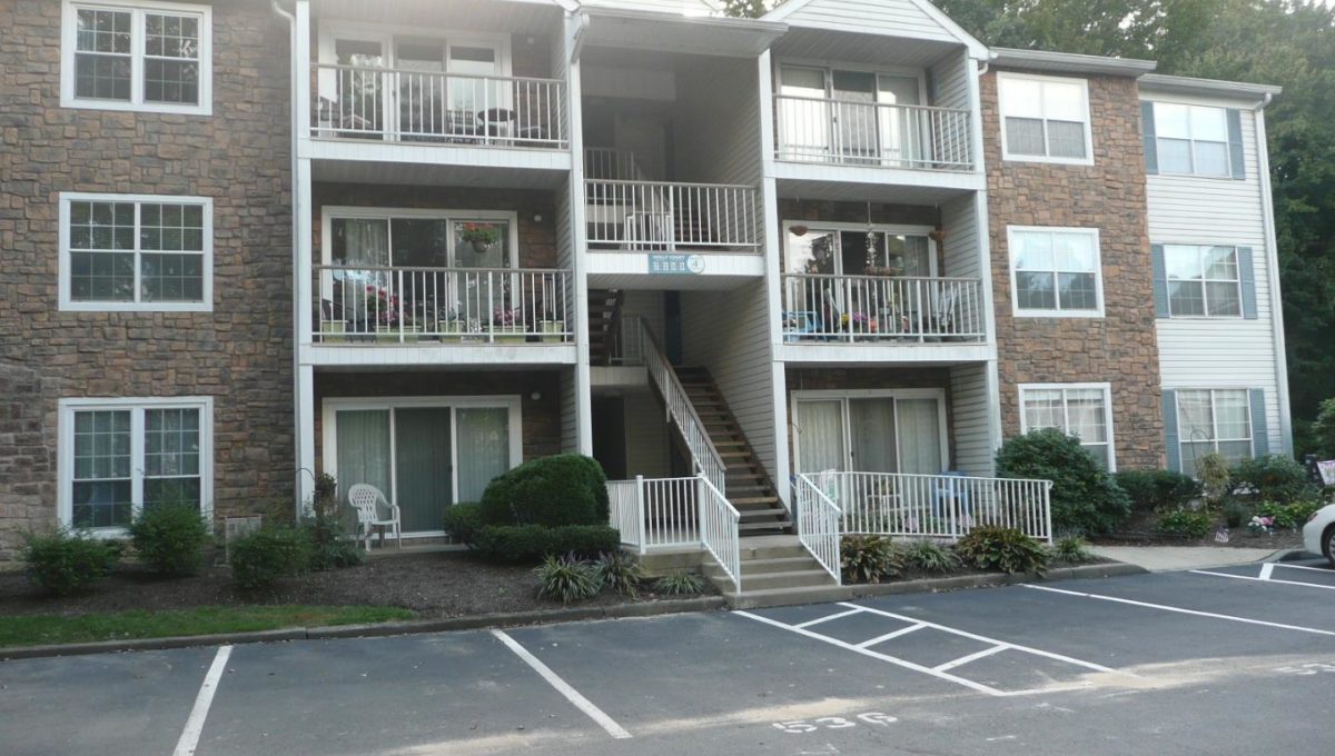 52 Holly Ct, Hamilton Township, NJ 08619, USA ARC REAL ESTATE